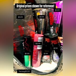 NWT - STRANGER THINGS x COVERGIRL Makeup Collection - Very limited edition